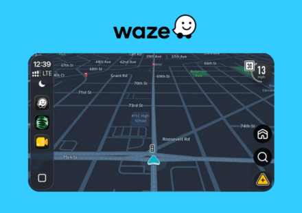Waze is rolling out a new feature that shows traffic lights